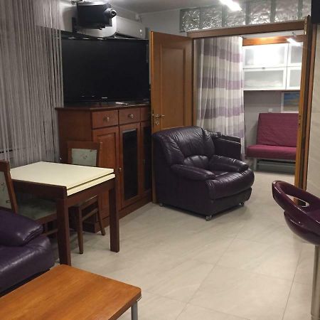 Karmelek Apartamento Varsovia Exterior foto
