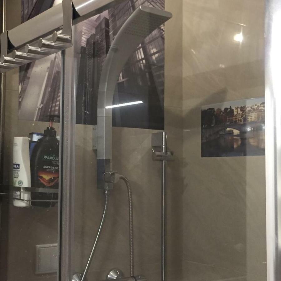 Karmelek Apartamento Varsovia Exterior foto