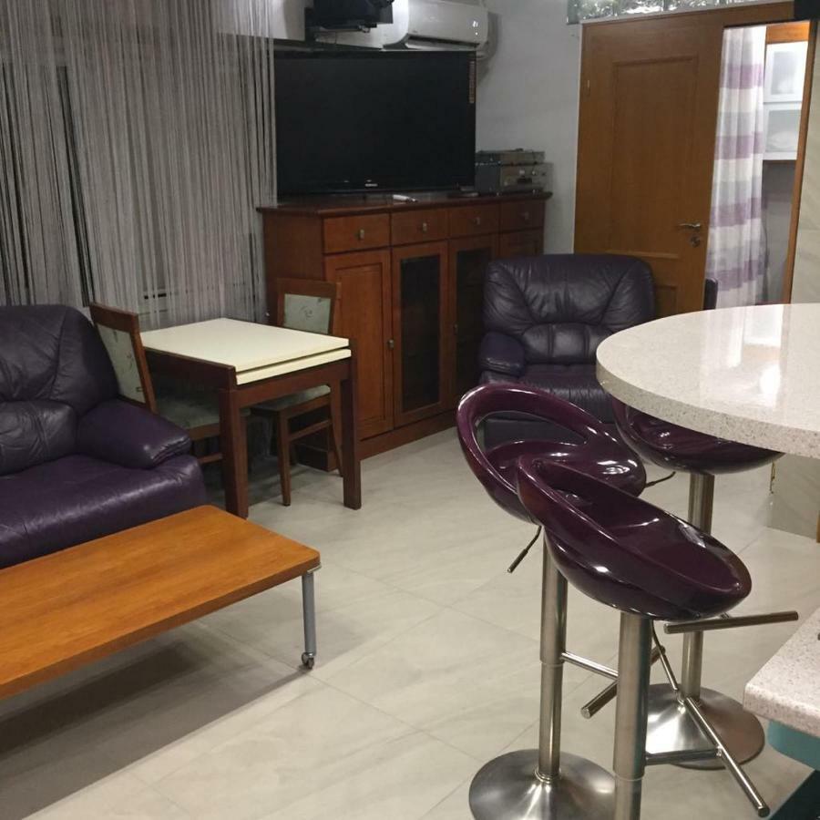 Karmelek Apartamento Varsovia Exterior foto